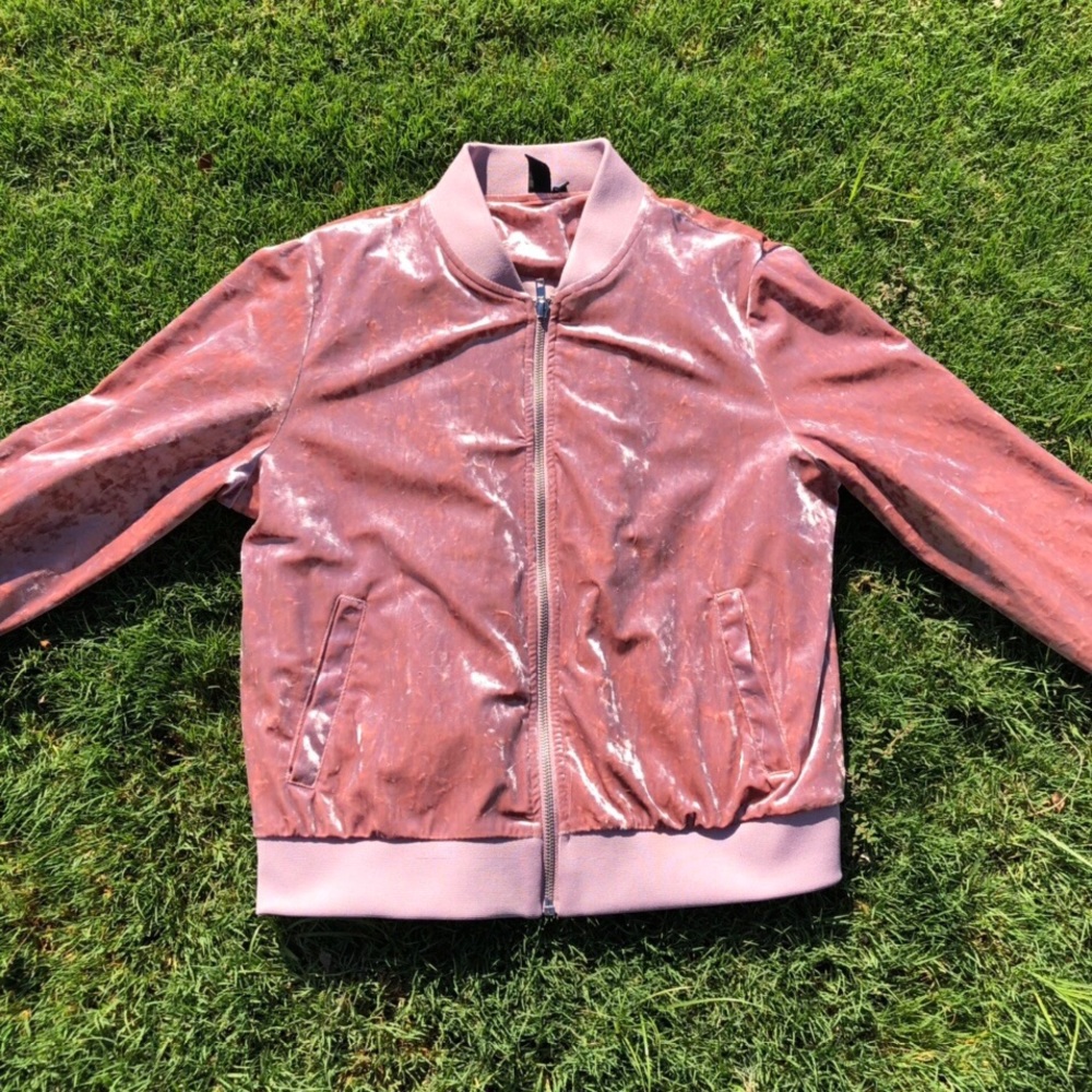 pink fuzzy Windsor jacket 🎀✨